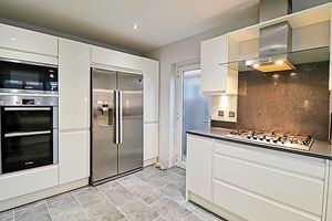 Kitchen- click for photo gallery